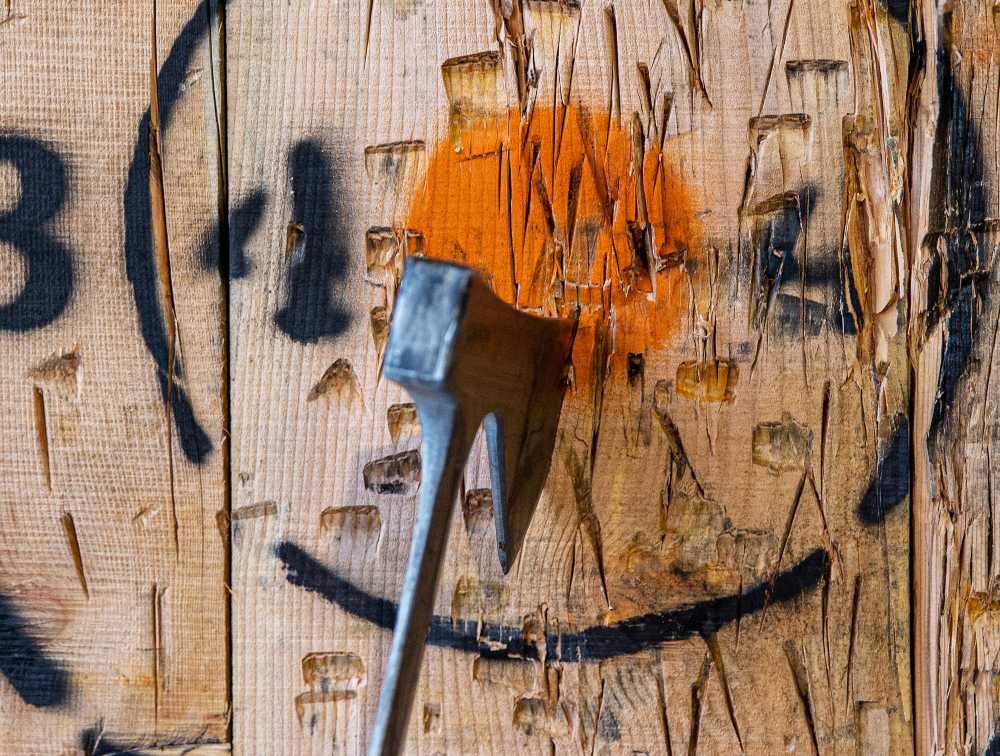 Axe Throwing Waiver: Safety Rules, Equipment Risks, and Participant Conduct